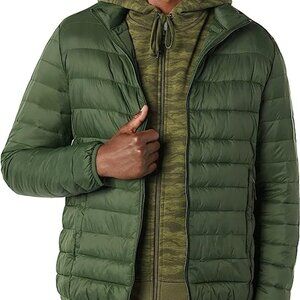 Amazon Essentials Men's Packable Lightweight Water-Resistant Puffer Jacket XS